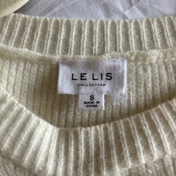 Le Lis Cream Sweater with Feather Details - Picture 5 of 6